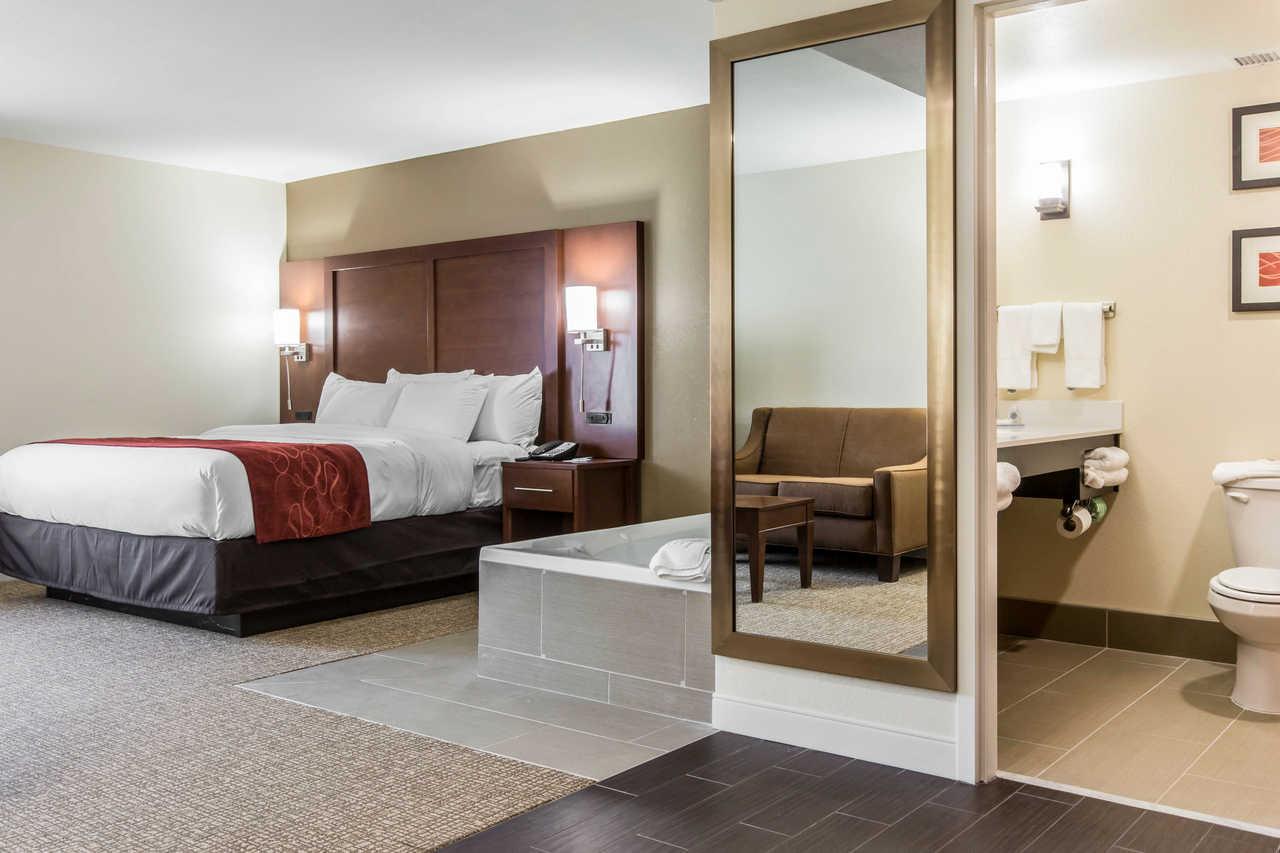 Comfort & West 2* Macon